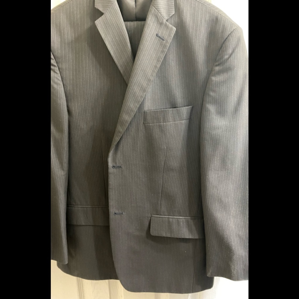 Haggar 2 piece Men’s Suit